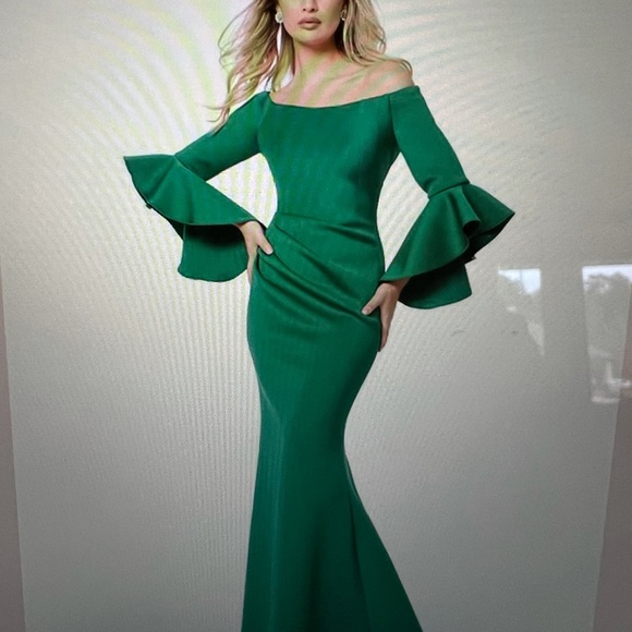Jovani Dresses & Skirts - Jovani Evening Gown